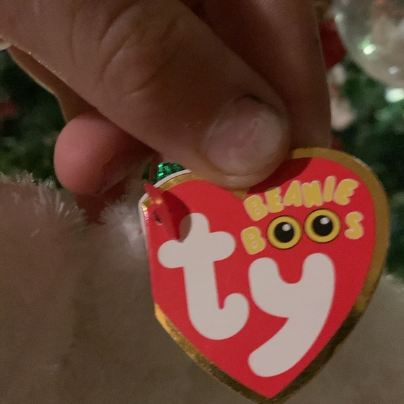 Beanie, boos, white mouse, with peppermint ears name is chimney - Picture 5 of 6